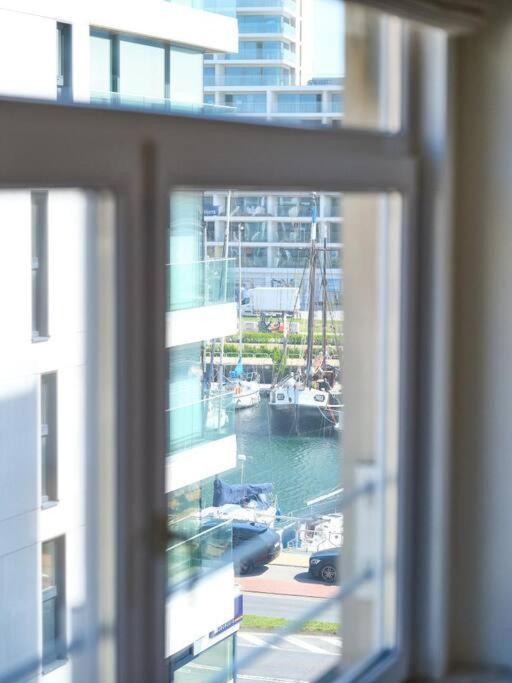 Hugo By The Harbor, Light-Filled And Centrally Located Apartment - Free Parking Oostende Eksteriør billede